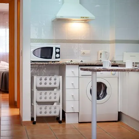 Apartamento Beautiful Near The Beach In La Carihuela A *